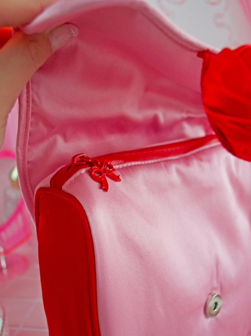 Burning Love Smell Proof Hand Bag Rosie