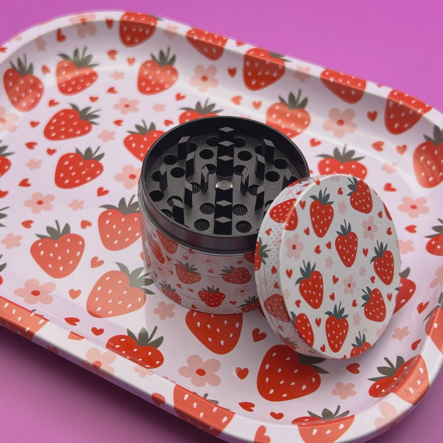 High Dreams Tray and Grinder Set Strawberry