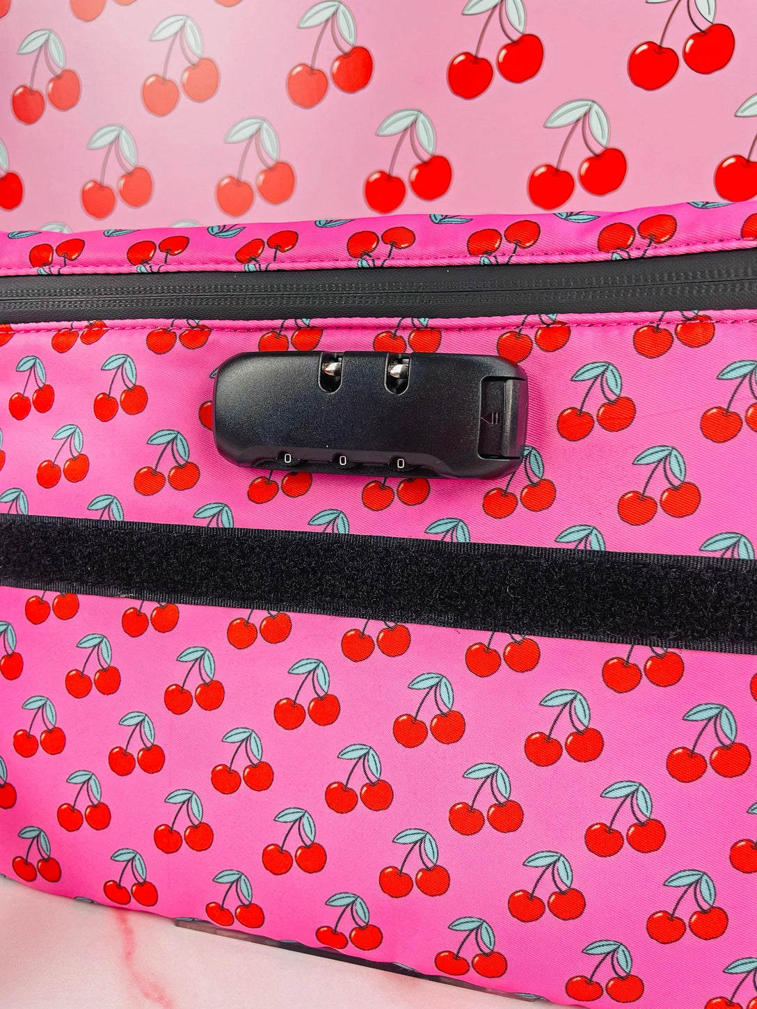 Smell Proof Bag Lockable Cherry