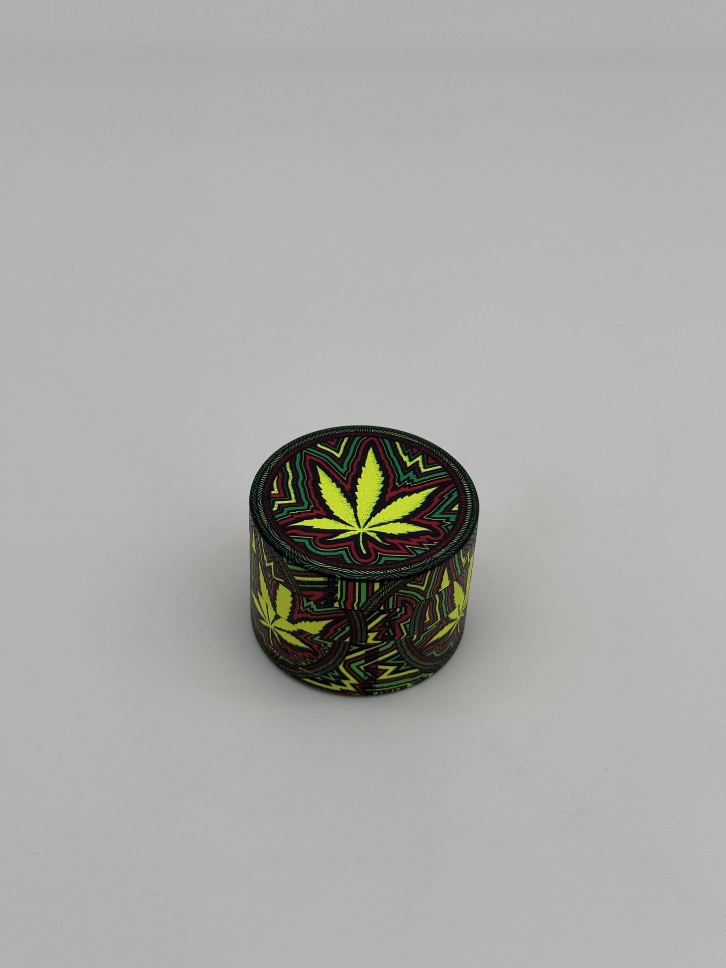 Metal Grinder 55mm Glow in the dark Cannabis