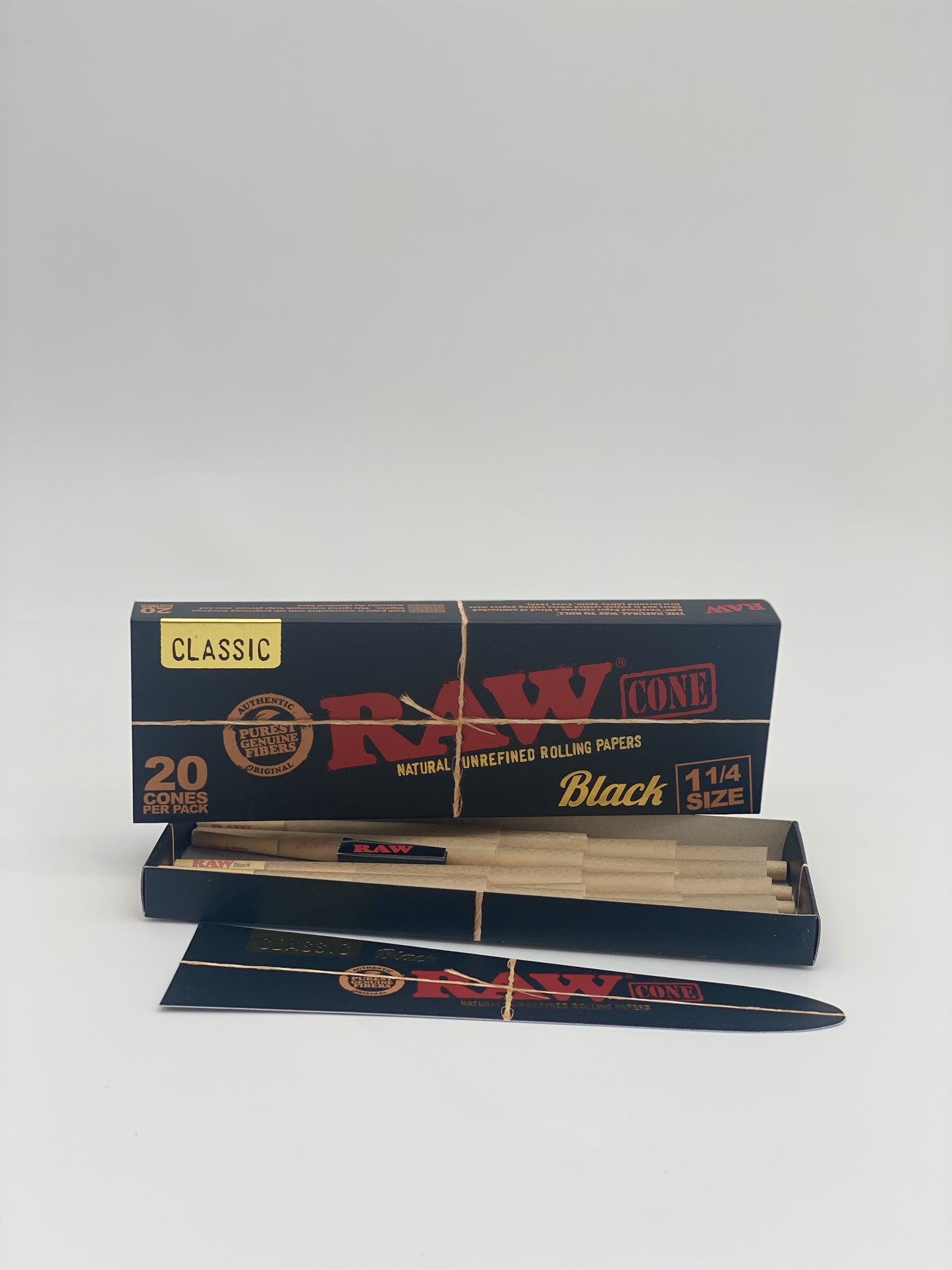 Raw prerolled Black Classic 1 1/4 size 20 pack