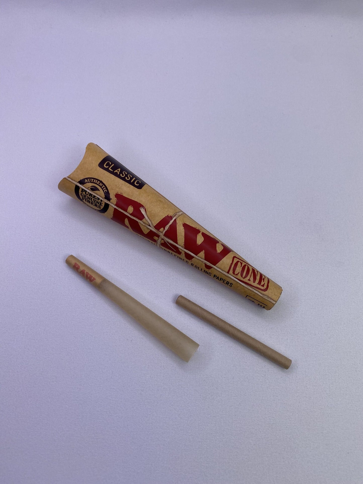 RAW Classic Pre Rolled Cones 1 1/4 6 Pack