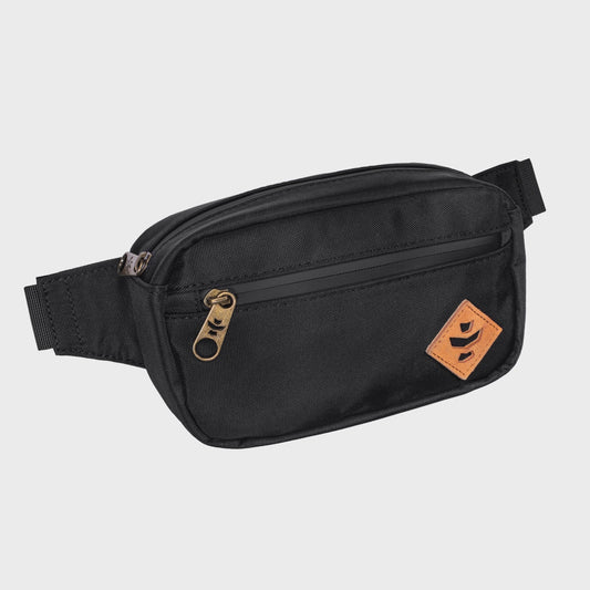Revelry The Companion Crossbody Black