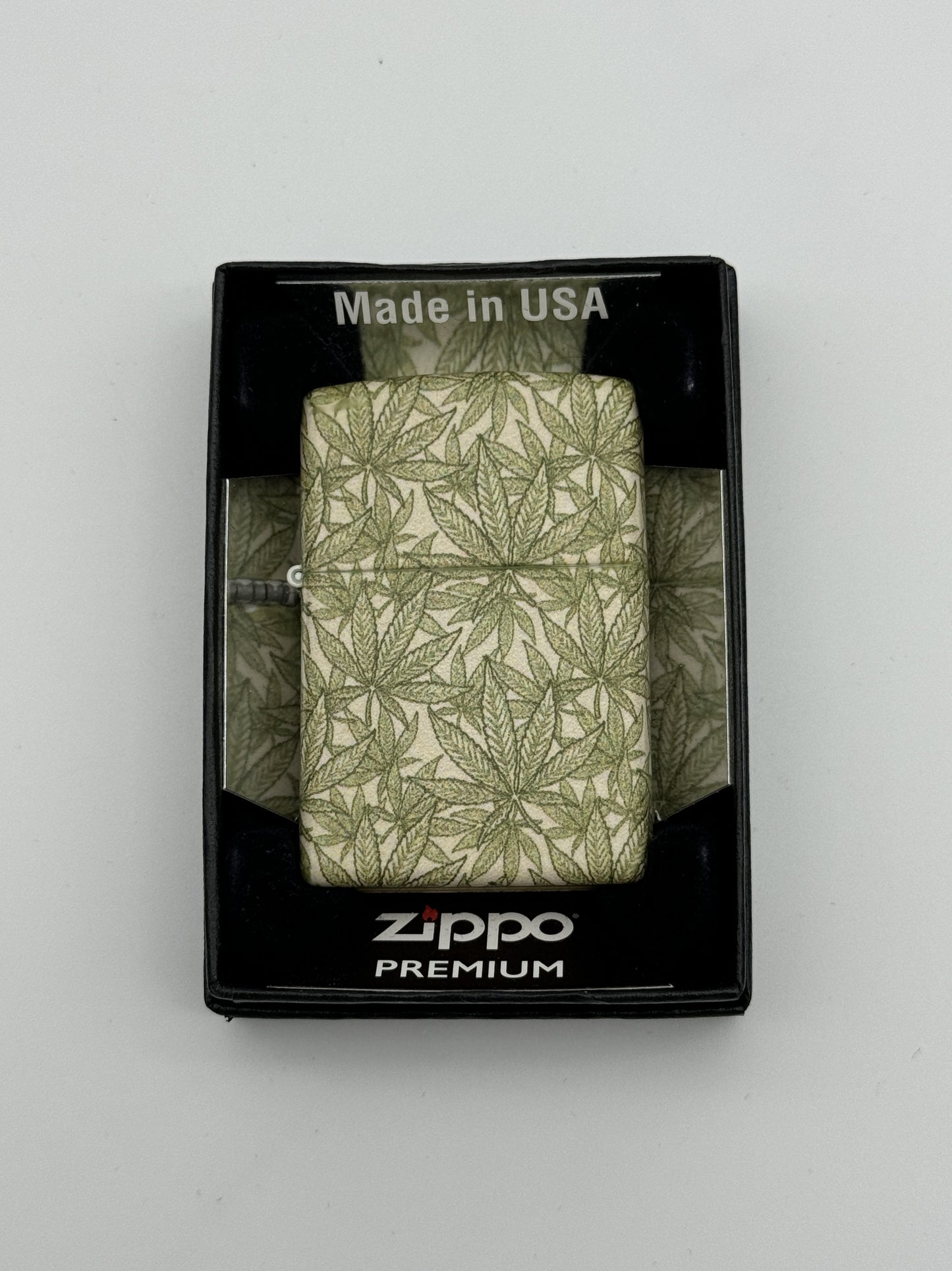 Zippo Cannabis Design Matte