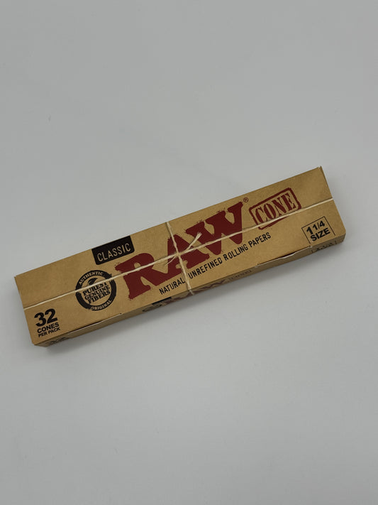 Raw Prerolled Classic 1 1/4 size 32 pack