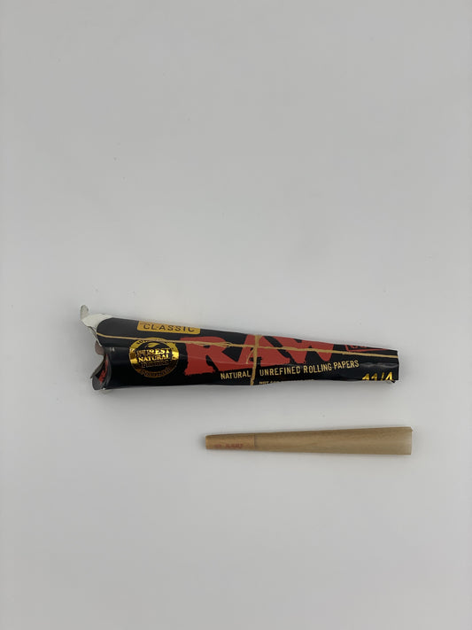 Raw Black Prerolled 1 1/4 size 6p