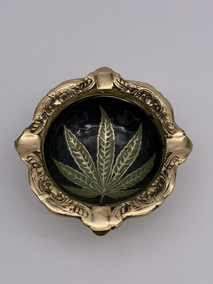 Brass Mull Bowl With Leaf Large