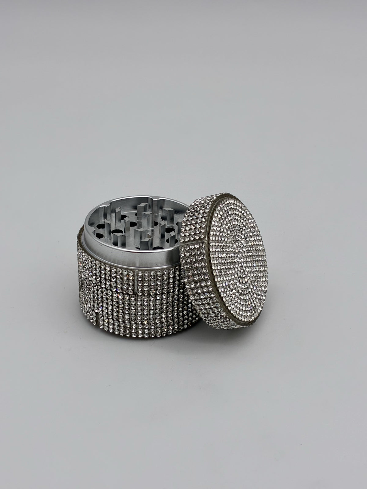 Metal Grinder 63mm 4pc Bedazzle White