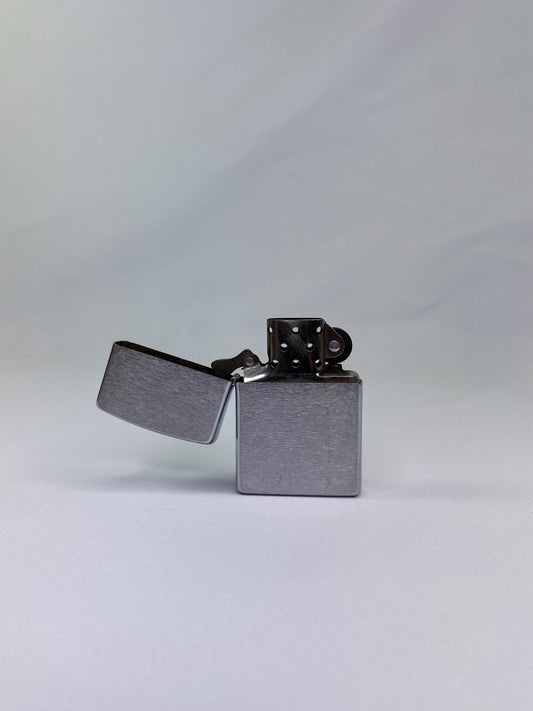 Zippo BRUSHED CHROME Pocket Lighter 90200